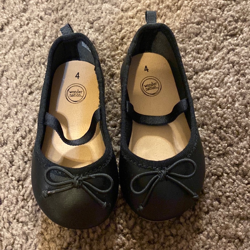 Dress shoes
